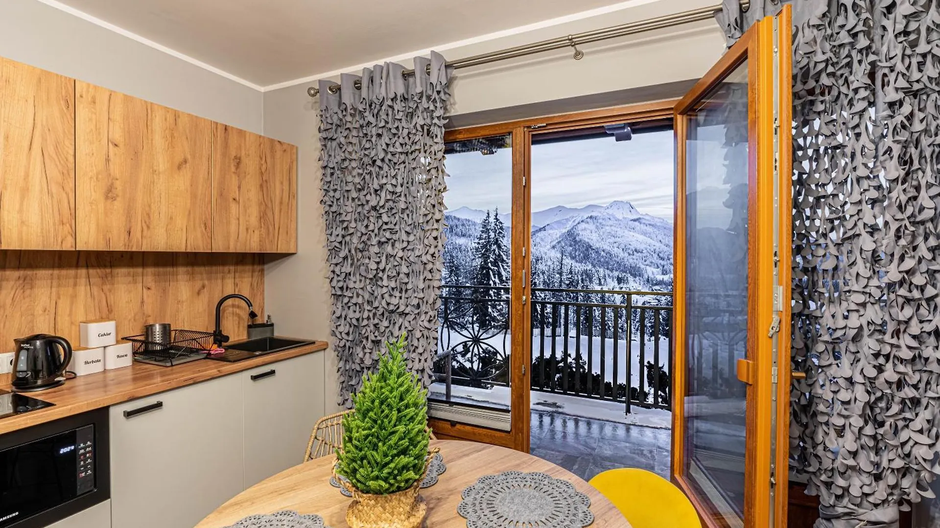 Apartamenty Widokowe U Homera Zakopane 0*,